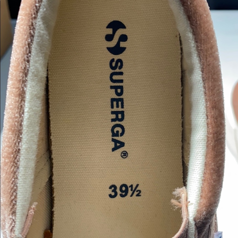 Shoes - Picture 5 of 7